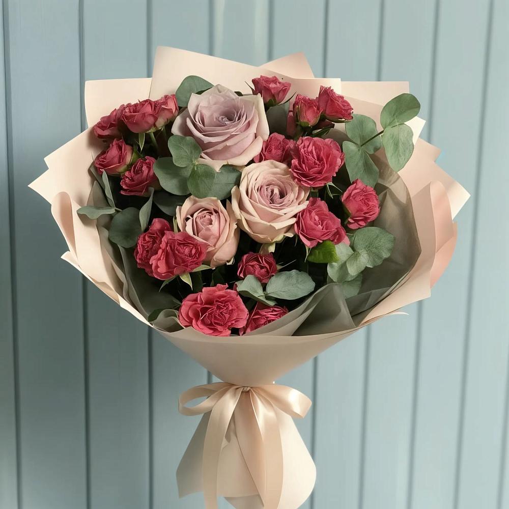 Букет цветов из: Гвоздики и Розы в Тобольске