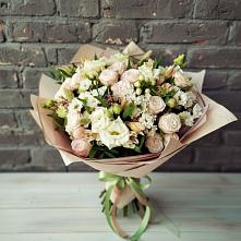Букет цветов из:  Альстромерии, Розы и Хризантемы в Тобольске
