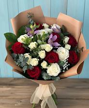 Букет цветов из:  Розы и Альстромерии в Тобольске