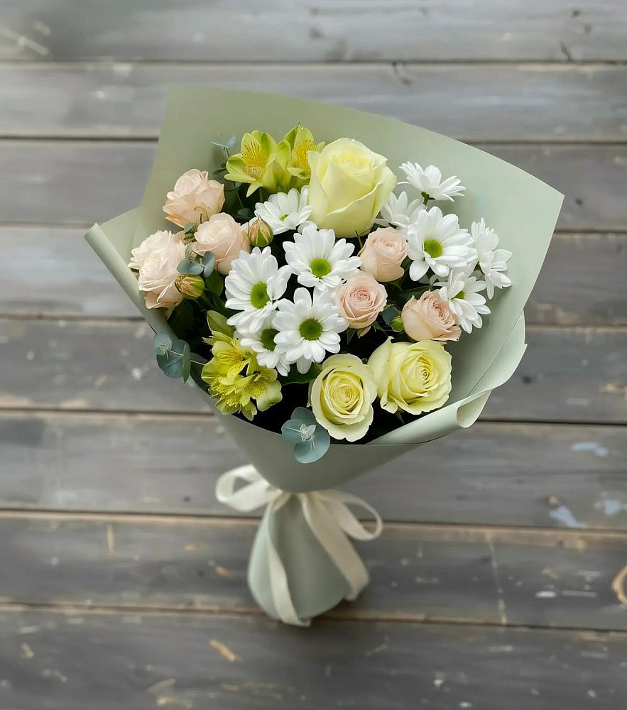 Букет цветов из: Альстромерии, Розы и Хризантемы в Тобольске