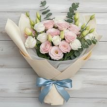 Букет цветов из:  Лизиантусы в Тобольске
