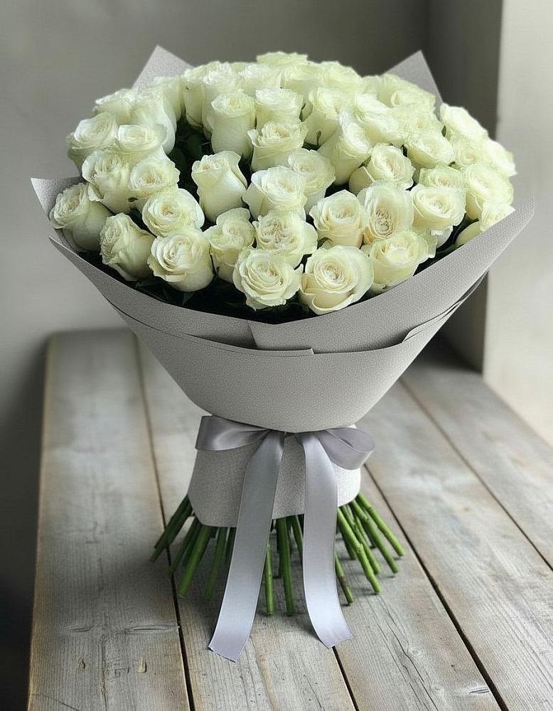 Букет 35 Белых роз в Тобольске