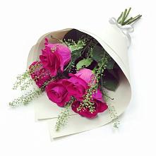 Букет цветов из:  Розы в Тобольске