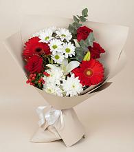 Букет цветов из:  Розы, Хризантемы, Герберы и Лилии в Тобольске